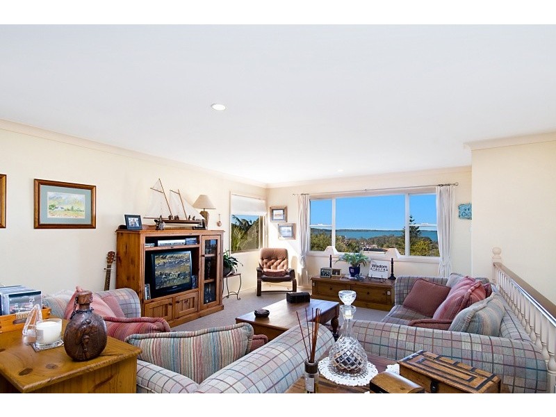 68 Georgina Avenue, Gorokan NSW 2263