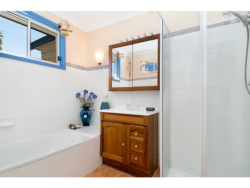 68 Georgina Avenue, Gorokan NSW 2263
