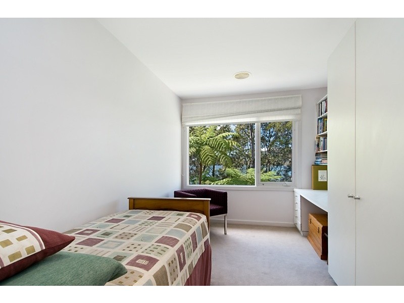 19 Albany Street, Point Frederick NSW 2250