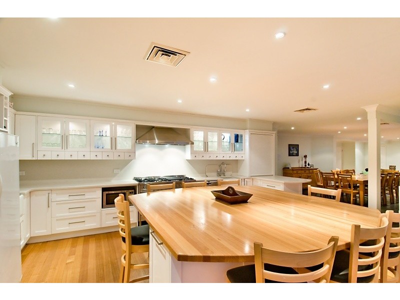 175 Cams Boulevarde, Summerland Point NSW 2259