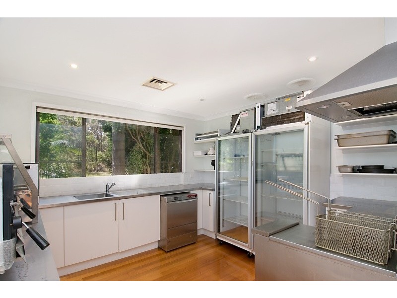 175 Cams Boulevarde, Summerland Point NSW 2259