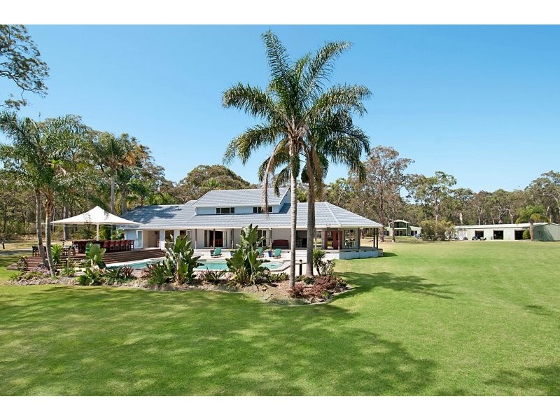 175 Cams Boulevarde, Summerland Point NSW 2259