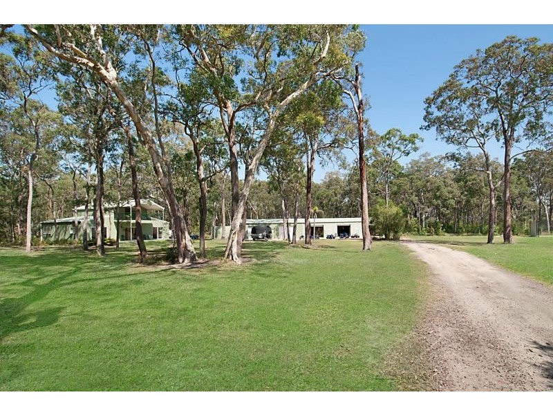 175 Cams Boulevarde, Summerland Point NSW 2259