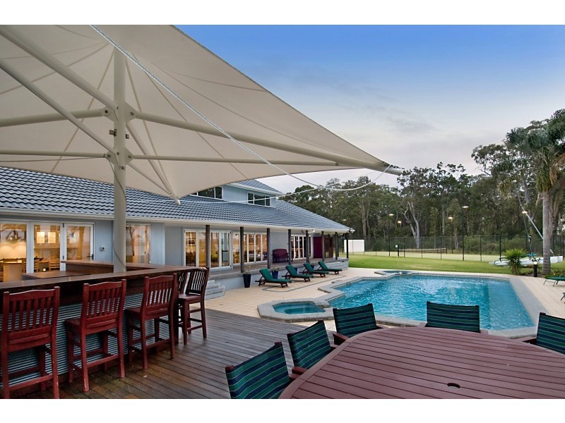 175 Cams Boulevarde, Summerland Point NSW 2259