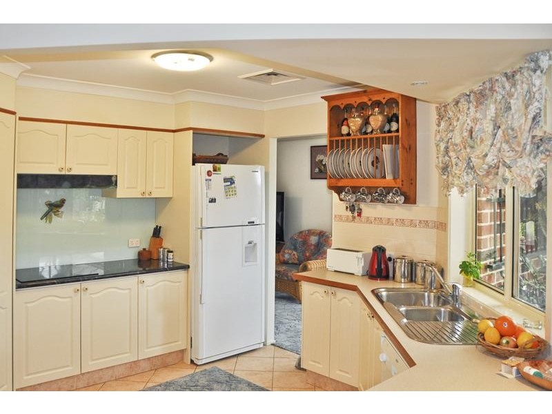 34 Bomaderry Crescent, Glenning Valley NSW 2261