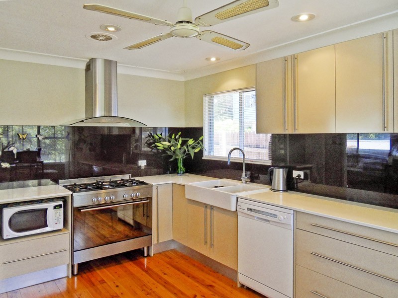 30 Dakara Avenue, Erina NSW 2250