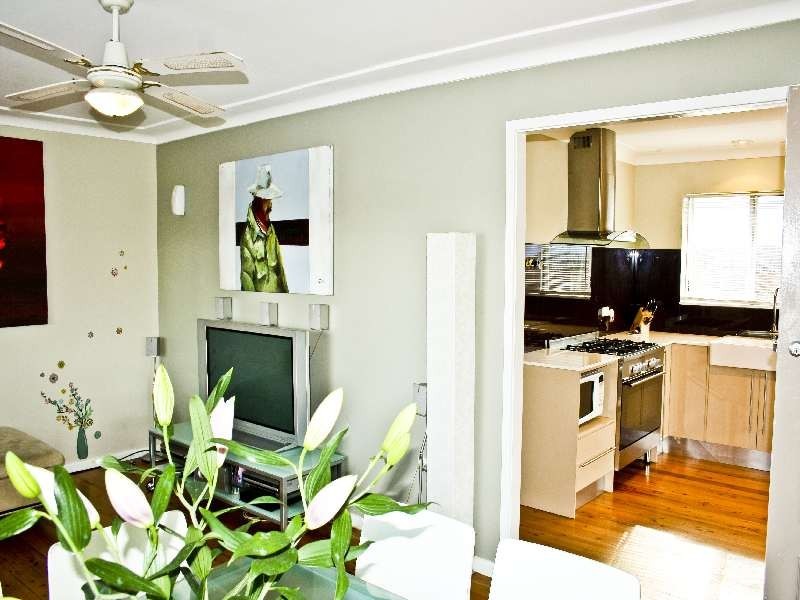 30 Dakara Avenue, Erina NSW 2250