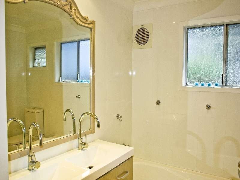 30 Dakara Avenue, Erina NSW 2250