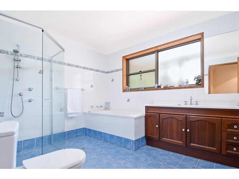 54 Golding Grove, Wyong NSW 2259