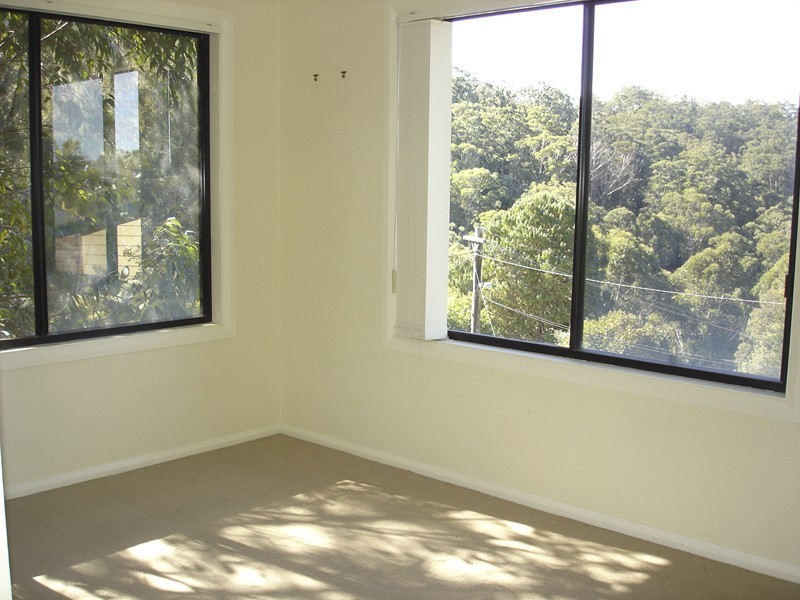 16 Rubie Crescent, East Gosford NSW 2250