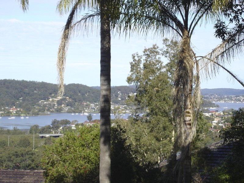16 Rubie Crescent, East Gosford NSW 2250