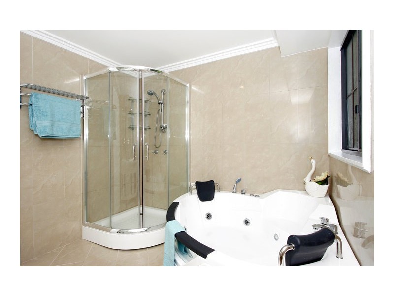 11 Endeavour Drive, Avoca Beach NSW 2251