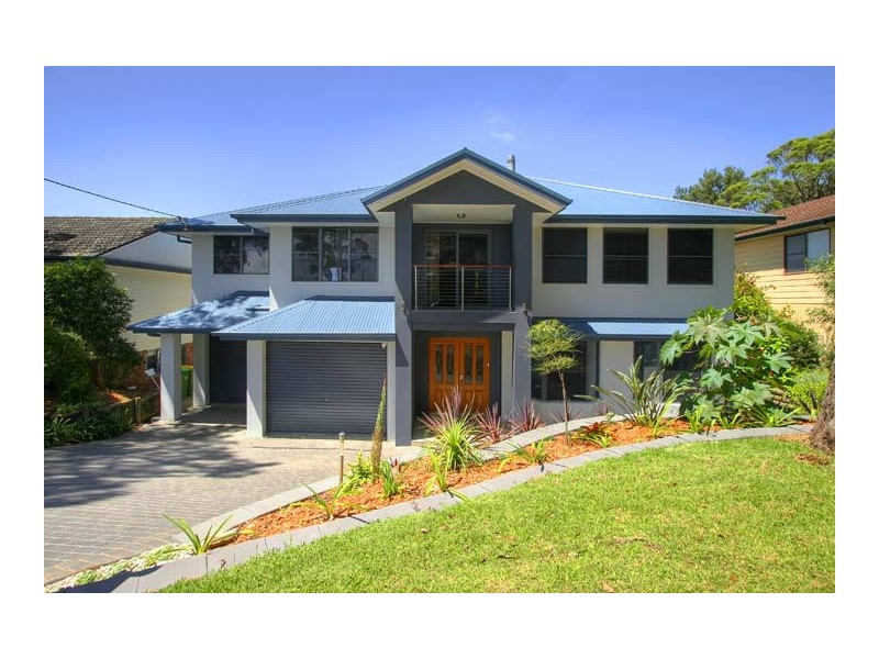 11 Endeavour Drive, Avoca Beach NSW 2251