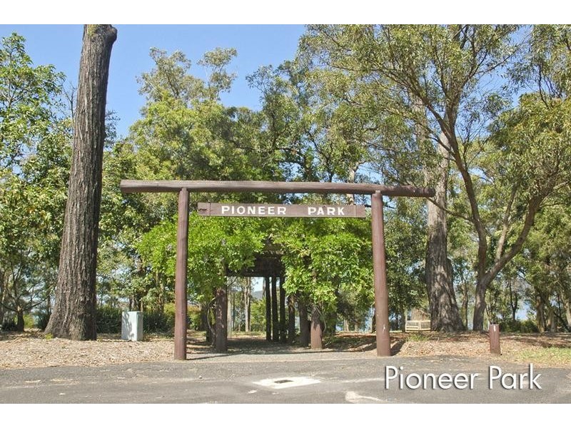 12 Harrison Street, Point Frederick NSW 2250