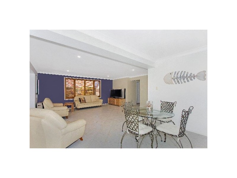 11 Terilbah Place, The Entrance North NSW 2261