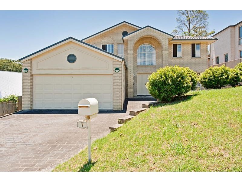 7 Victor Close, Green Point NSW 2251