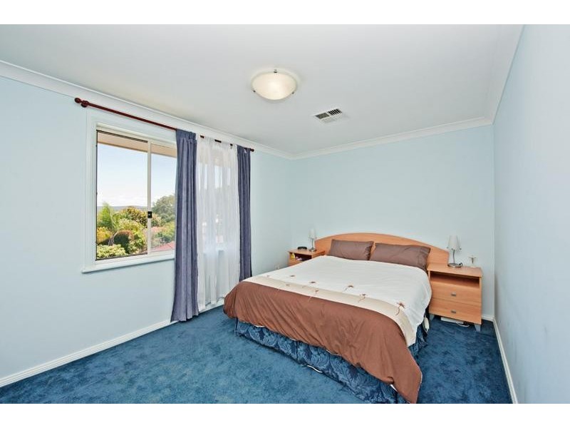 7 Victor Close, Green Point NSW 2251