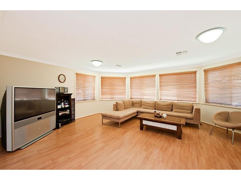 7 Victor Close, Green Point NSW 2251