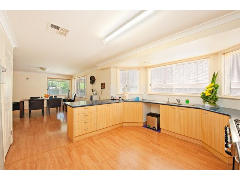 7 Victor Close, Green Point NSW 2251