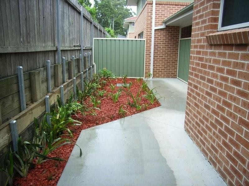 2/18 Wells Street, East Gosford NSW 2250