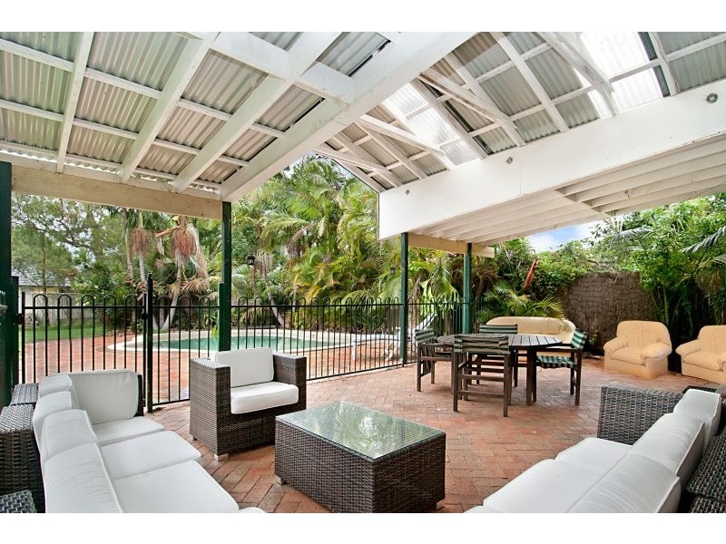 12 Dalton Street, Wyoming NSW 2250