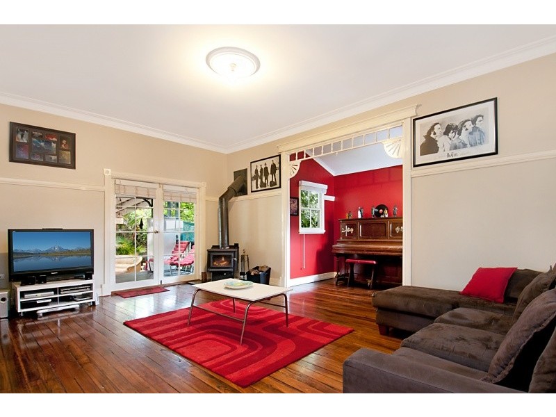 12 Dalton Street, Wyoming NSW 2250