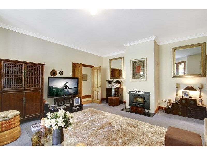 402 The Entrance Road, Erina Heights NSW 2260