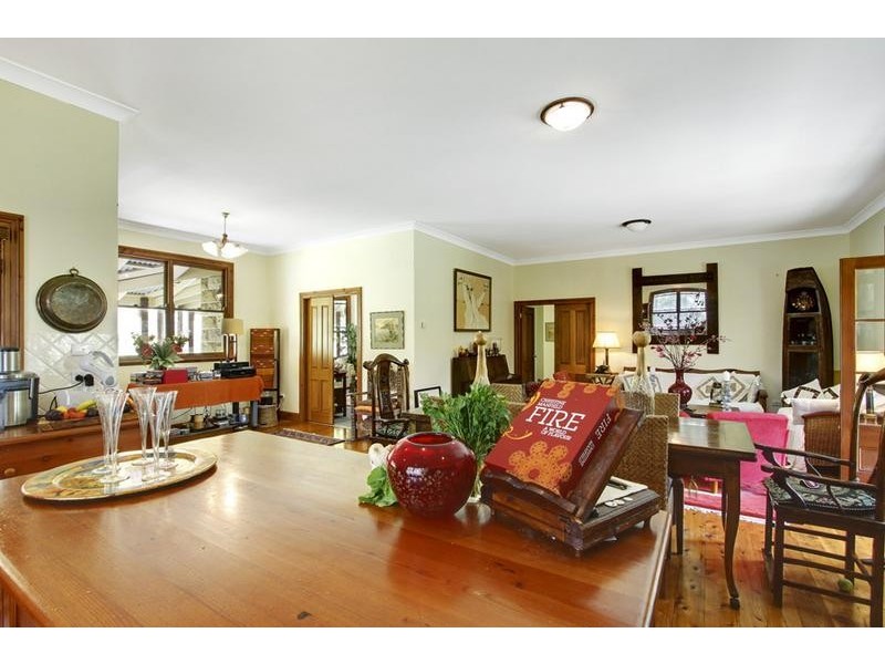 402 The Entrance Road, Erina Heights NSW 2260