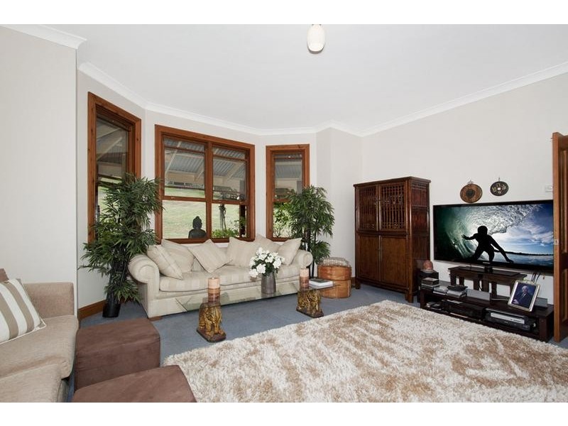 402 The Entrance Road, Erina Heights NSW 2260