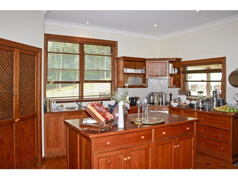 402 The Entrance Road, Erina Heights NSW 2260