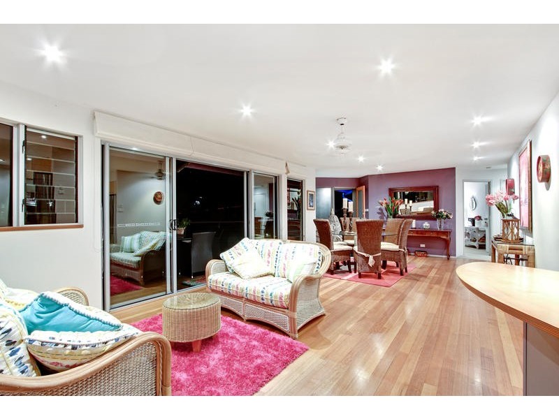 51 Barry Street, Bateau Bay NSW 2261