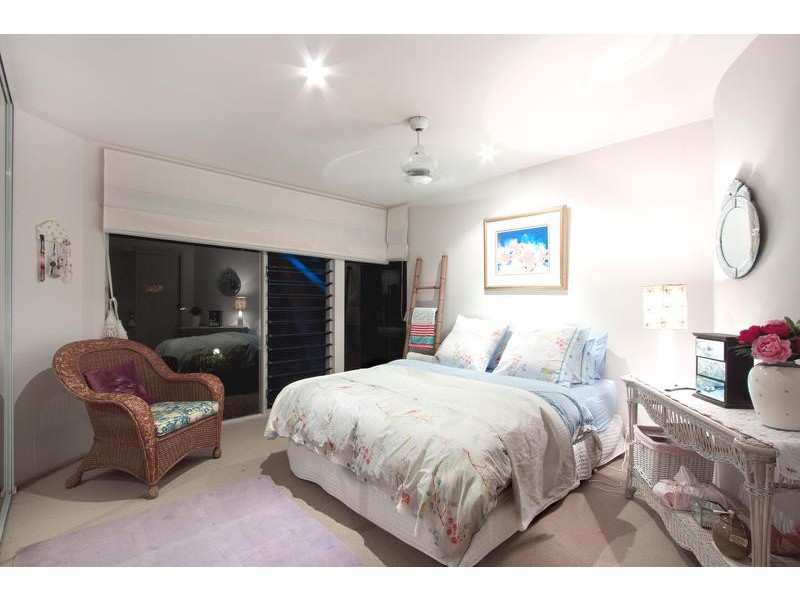 51 Barry Street, Bateau Bay NSW 2261