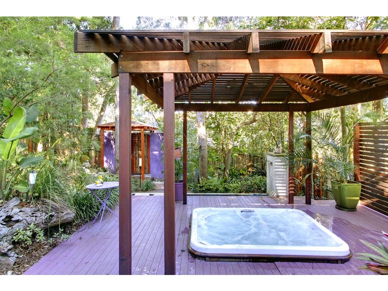 51 Barry Street, Bateau Bay NSW 2261