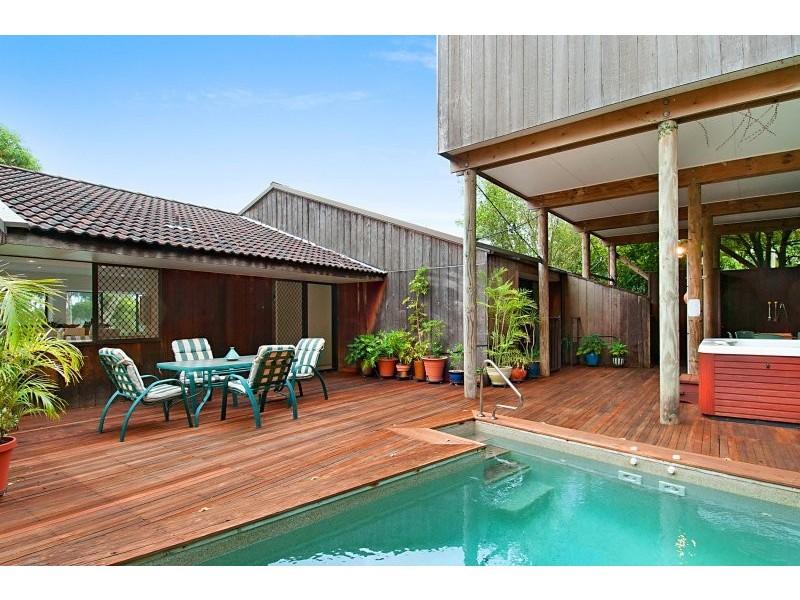 110 Daley Avenue, Daleys Point NSW 2257