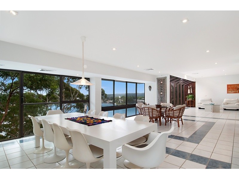 110 Daley Avenue, Daleys Point NSW 2257