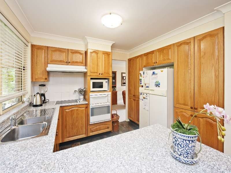 72 Cambourn Drive, Lisarow NSW 2250