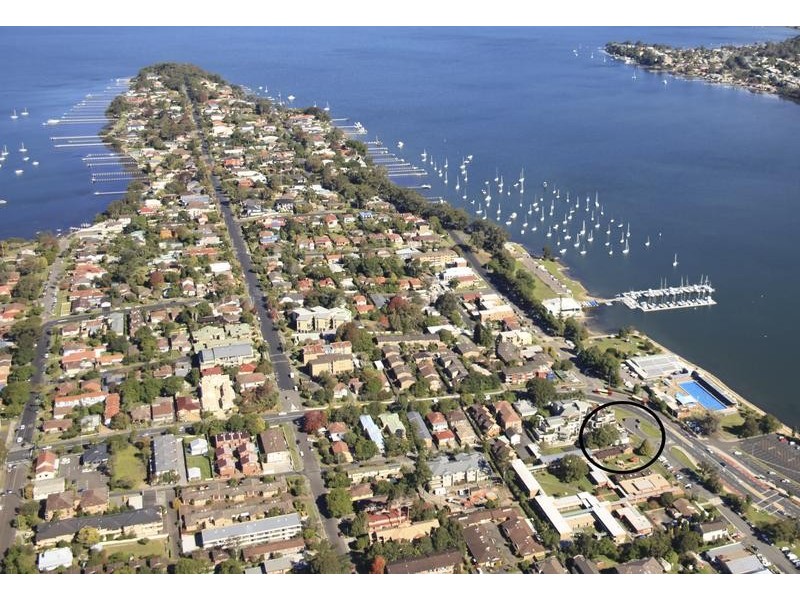 49 Masons Parade, Gosford NSW 2250