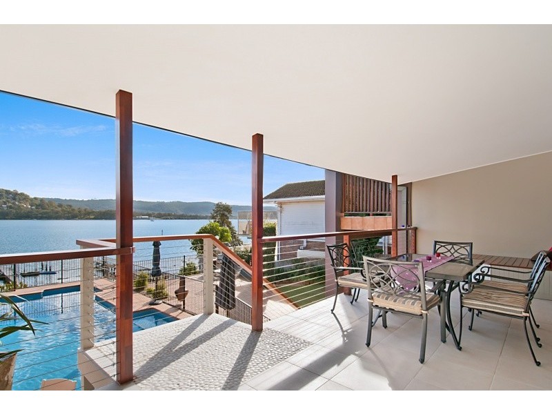 8 Eulalia Avenue, Point Frederick NSW 2250