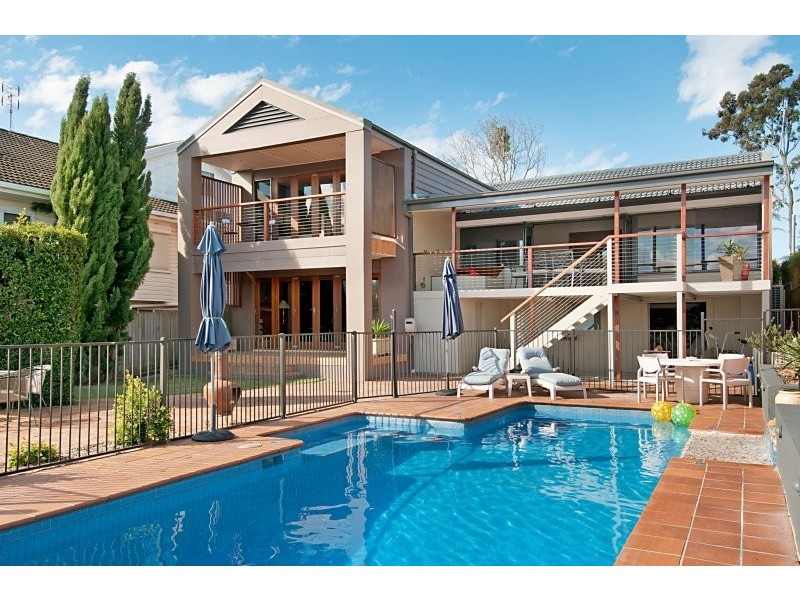 8 Eulalia Avenue, Point Frederick NSW 2250