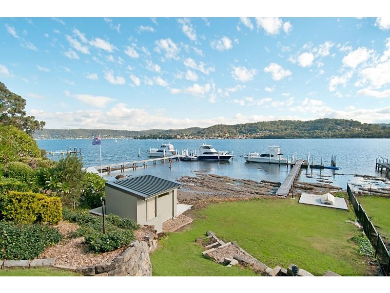 8 Eulalia Avenue, Point Frederick NSW 2250