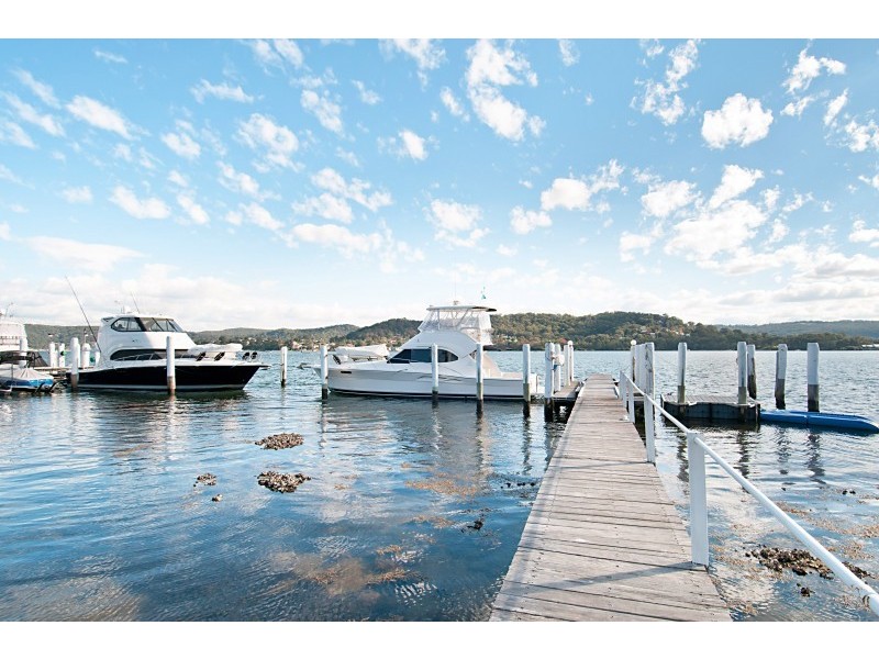 8 Eulalia Avenue, Point Frederick NSW 2250