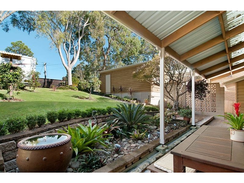 61 Gordon Avenue, Summerland Point NSW 2259