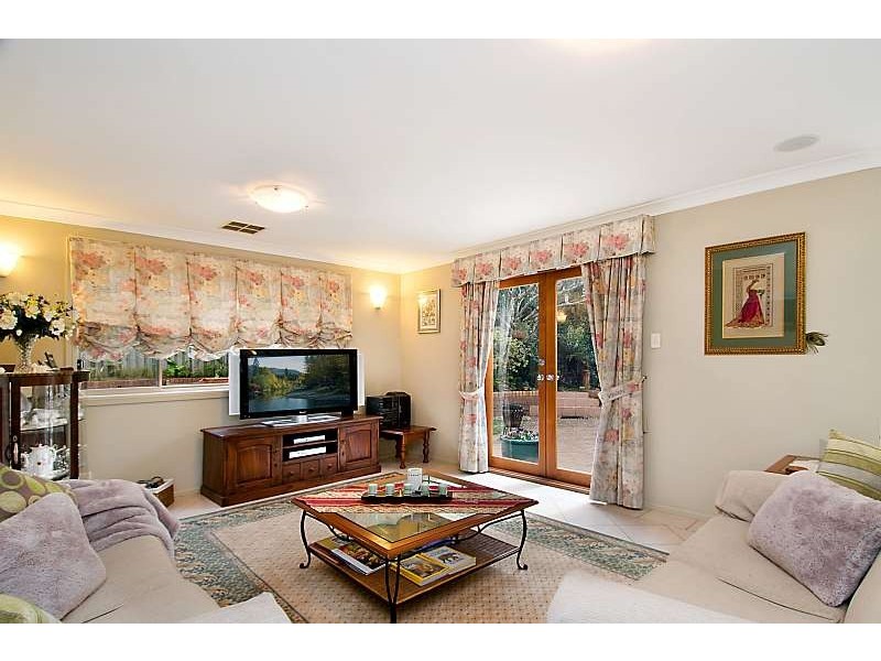 1A Dunn Street, Point Frederick NSW 2250