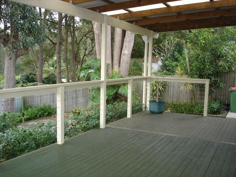 8 Bayview Ave, East Gosford NSW 2250