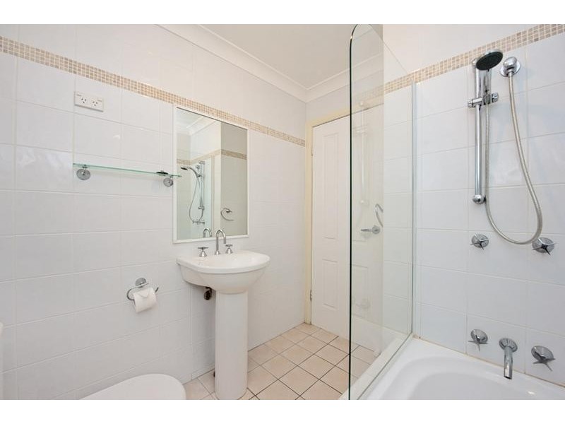 2/22 Kurrawyba Avenue, Terrigal NSW 2260