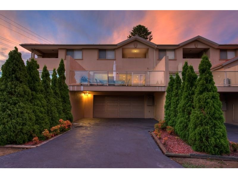 2/22 Kurrawyba Avenue, Terrigal NSW 2260