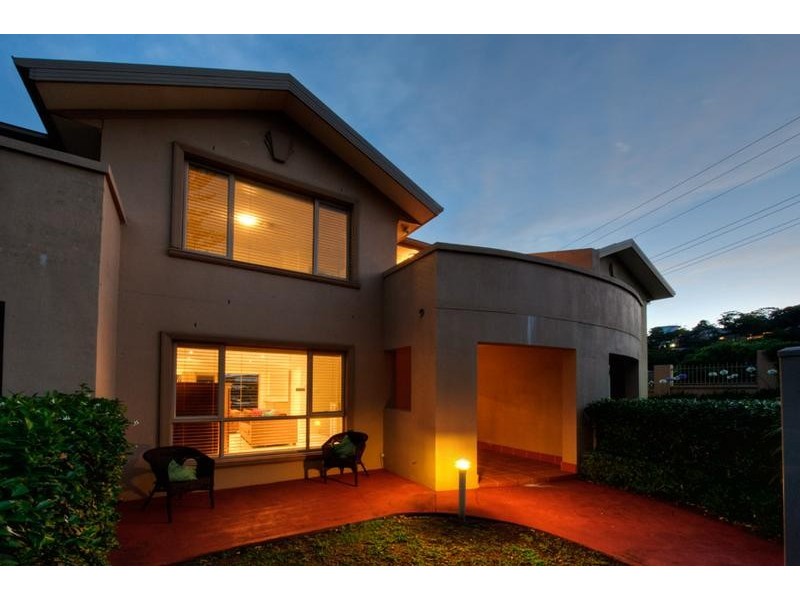 2/22 Kurrawyba Avenue, Terrigal NSW 2260