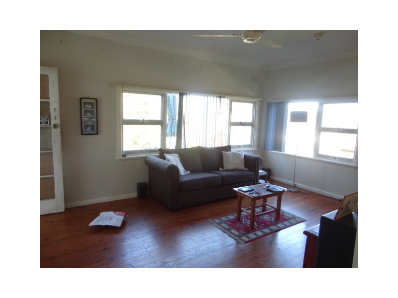 52 Donnison Street, Gosford NSW 2250