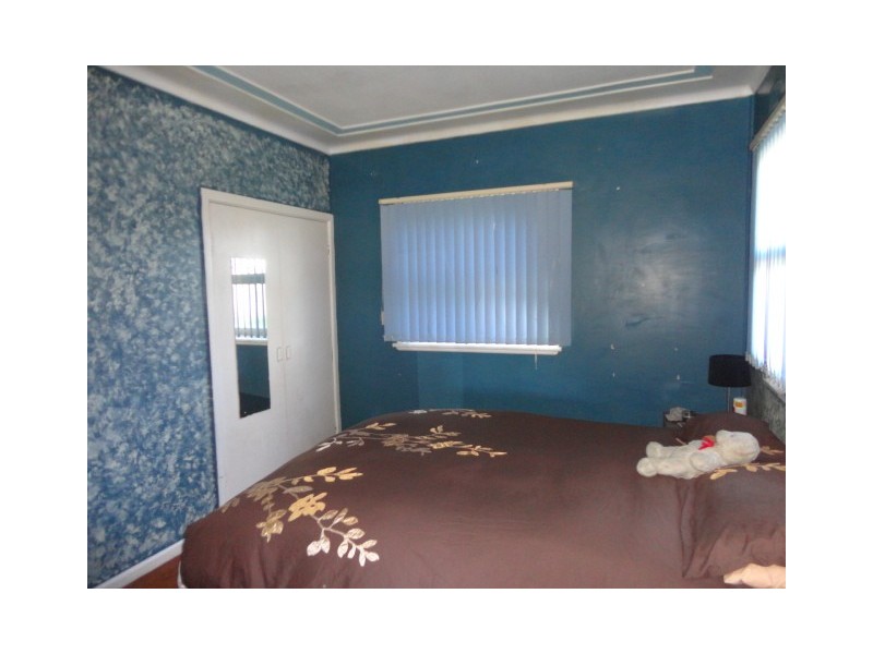 52 Donnison Street, Gosford NSW 2250