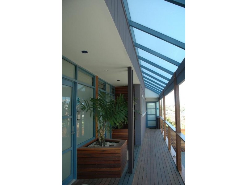 2/20 Barnhill Road, Terrigal NSW 2260